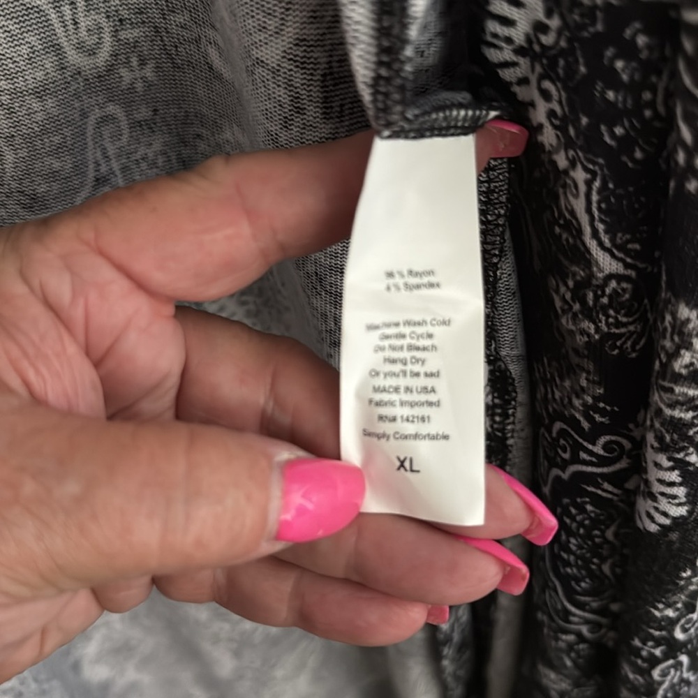 LuLaRoe Joy-Long vest. Stretchy fits up to 2x - Picture 4 of 4